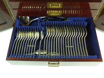 Lot 100 - A canteen of silver plated cutlery