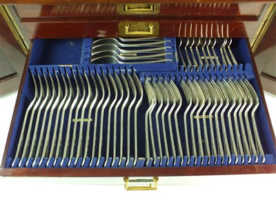 Lot 100 - A canteen of silver plated cutlery
