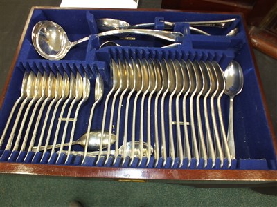 Lot 100 - A canteen of silver plated cutlery