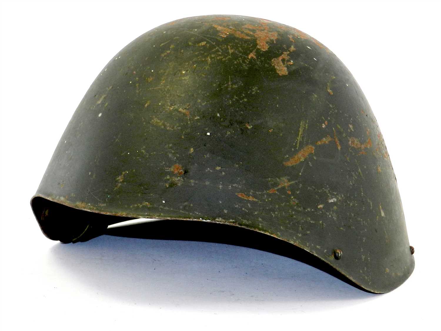 Lot 476 - A scarce WW2 Greek M1934/39 steel combat helmet