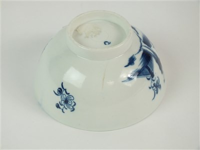 Lot 3 - A Caughley 'Waiting Chinaman' bowl