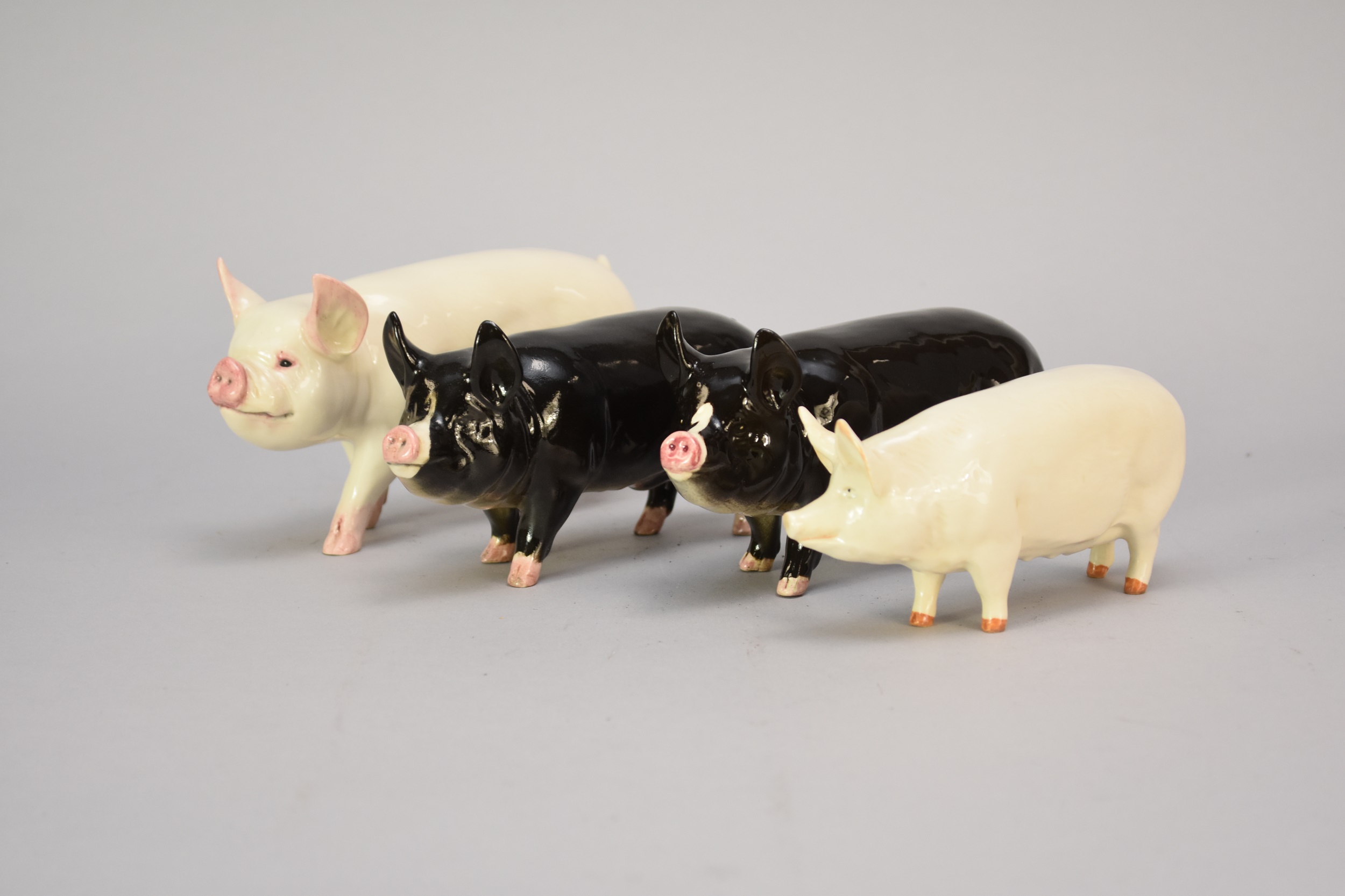 【Beswick ベズウィック】 豚　DANIEL  &MICHAEL　置物 Lot 333 - Four Beswick pigs