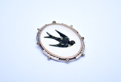 Lot 172 - A Victorian pietra dura brooch