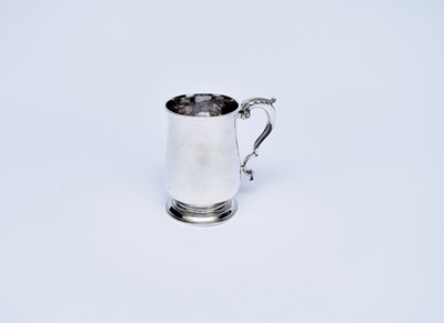 Lot 63 - A George III silver baluster mug