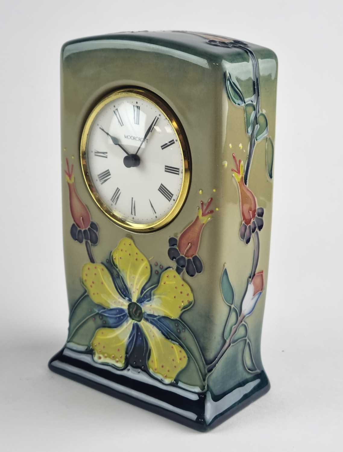Lot Moorcroft 'Hypericum' mantel clock