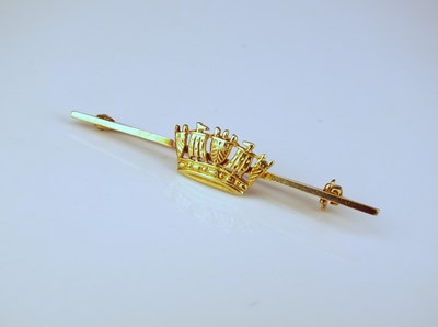 Lot 281 - A Naval crown sweetheart bar brooch