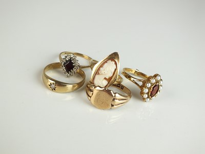 Lot 228 - A collection of five 9ct gold rings