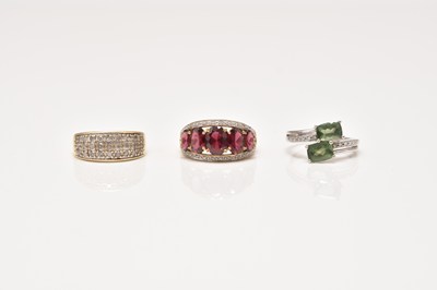 Lot 202 - Three 9ct gold stone set rings