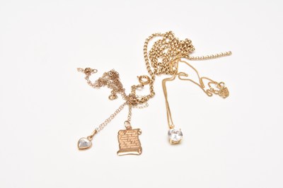 Lot 309 - A collection of chains and pendants