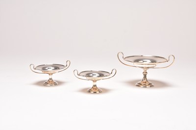 Lot 98 - Three comport form dishes