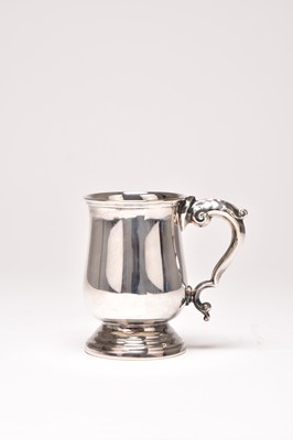 Lot 72 - A silver mug