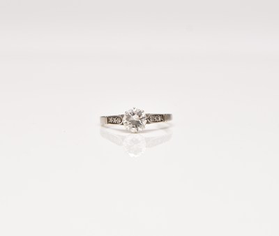 Lot 257 - A single stone diamond ring