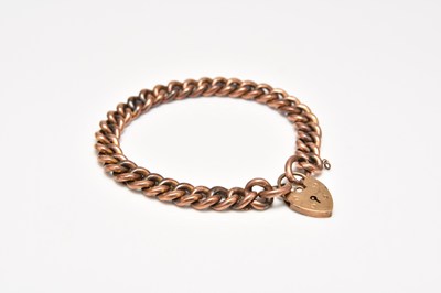 Lot 197 - A 9ct gold curb link bracelet