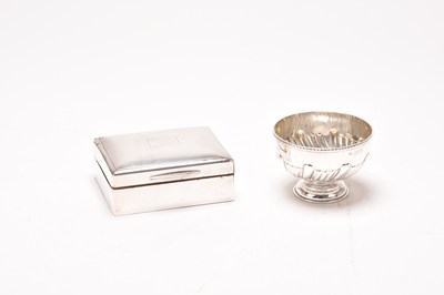 Lot 100 - A silver dish and a silver mounted cigarette box