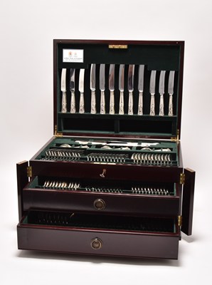 Lot 71 - A cased canteen of Arthur Price silver plated Kings pattern cutlery