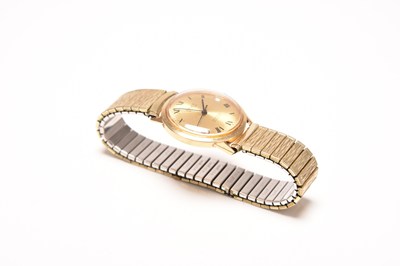 Lot 356 - Gruen: A gentleman's 14ct gold Precision automatic wristwatch