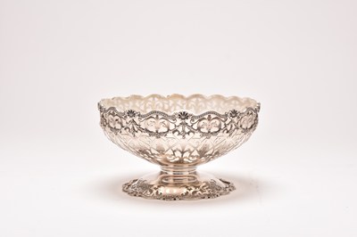 Lot 6 - A silver pedestal bowl