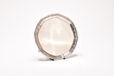 Lot 22 - An Edwardian silver waiter